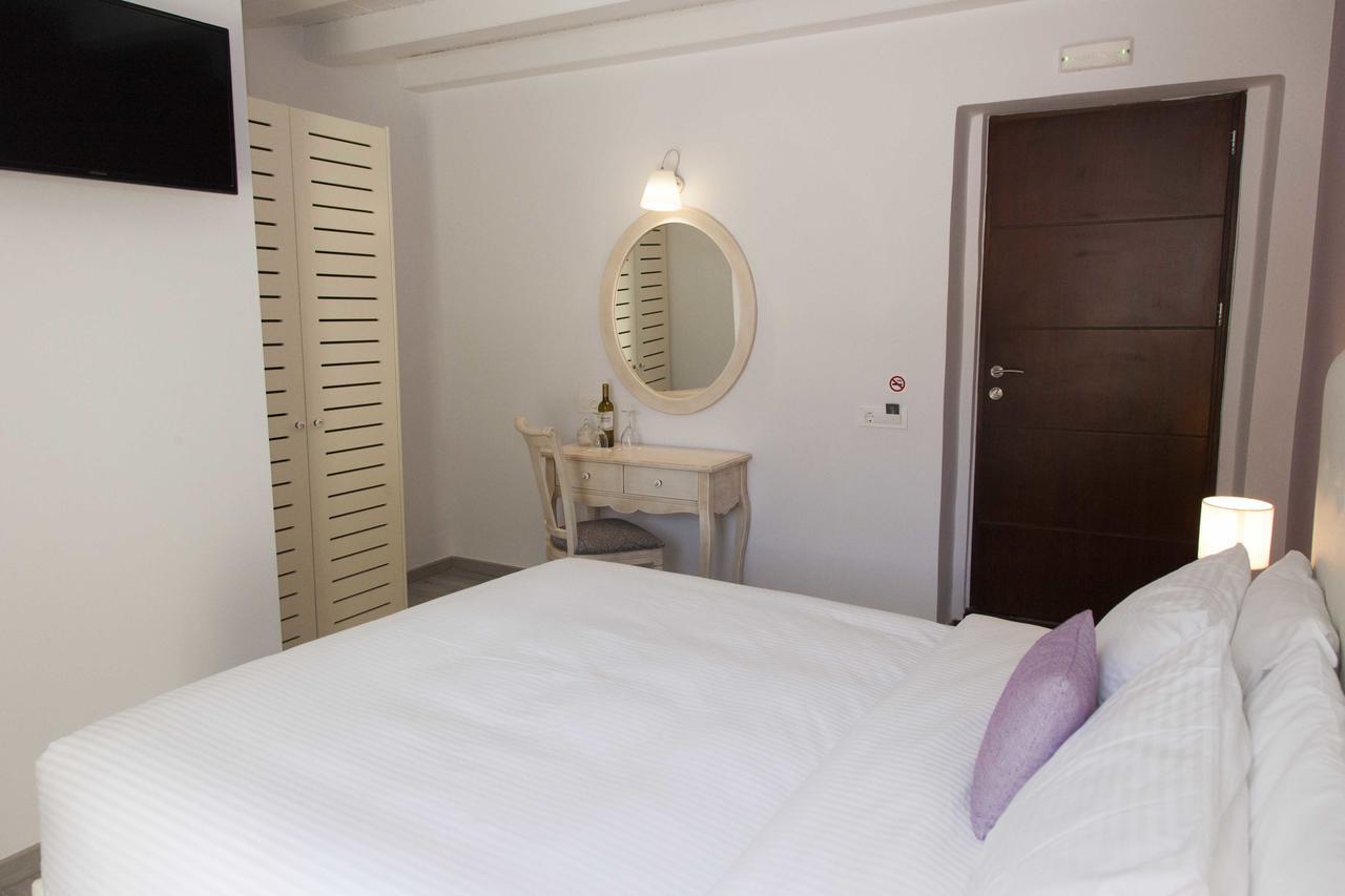 Shalom Luxury Rooms Kondilaki Chania  Eksteriør billede