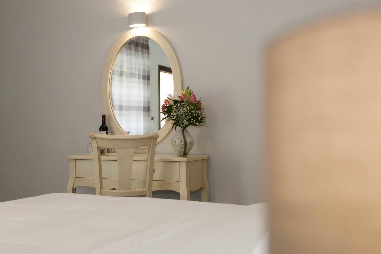 Shalom Luxury Rooms Kondilaki Chania  Eksteriør billede