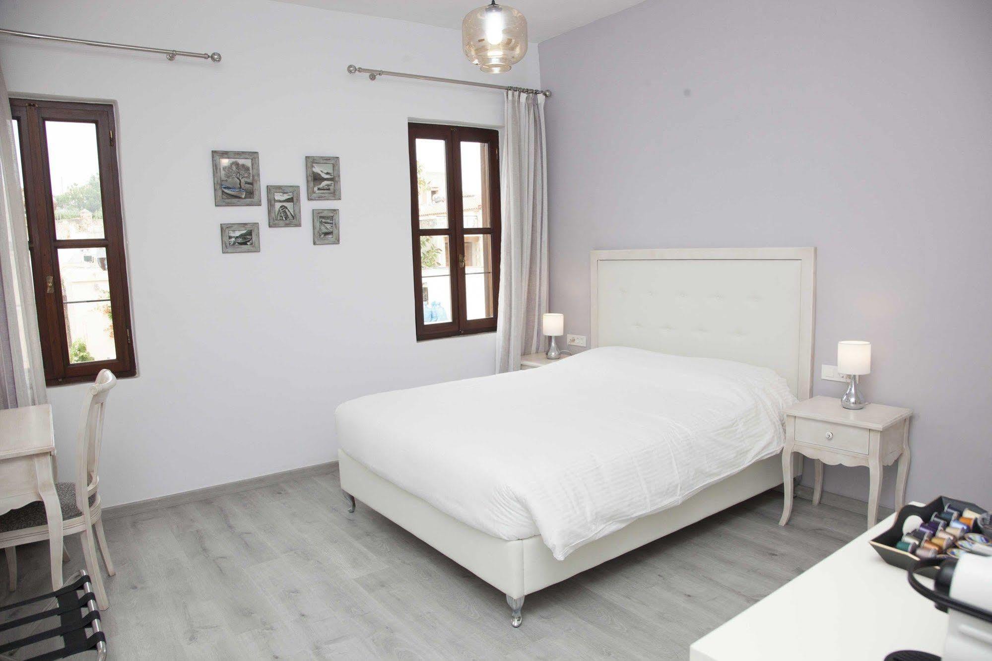 Shalom Luxury Rooms Kondilaki Chania  Eksteriør billede